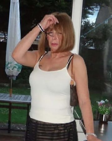 yasmine-jerk-roulette-suisse-roulette-video-montreux